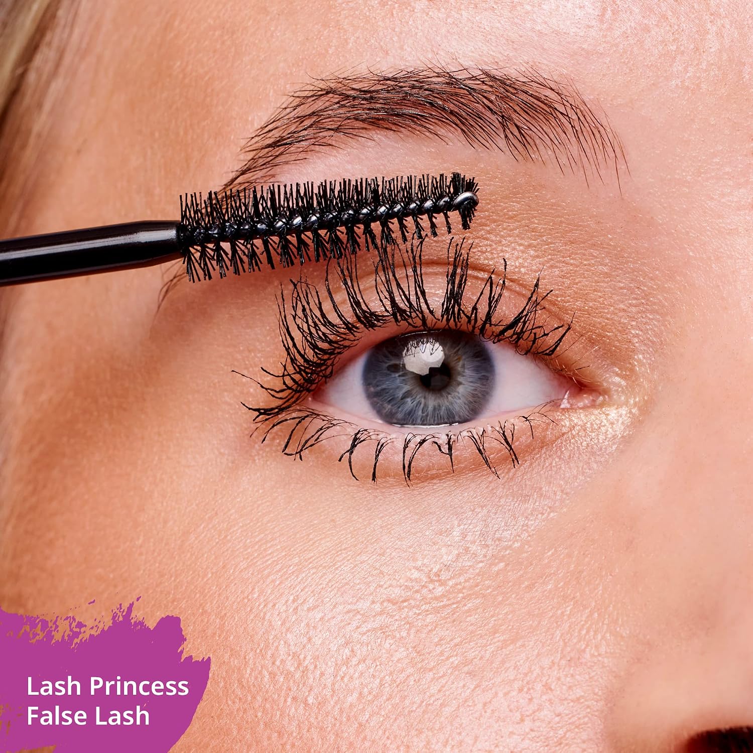 False Lash Effect Mascara – Volumizing, Lengthening, Clump-Free
