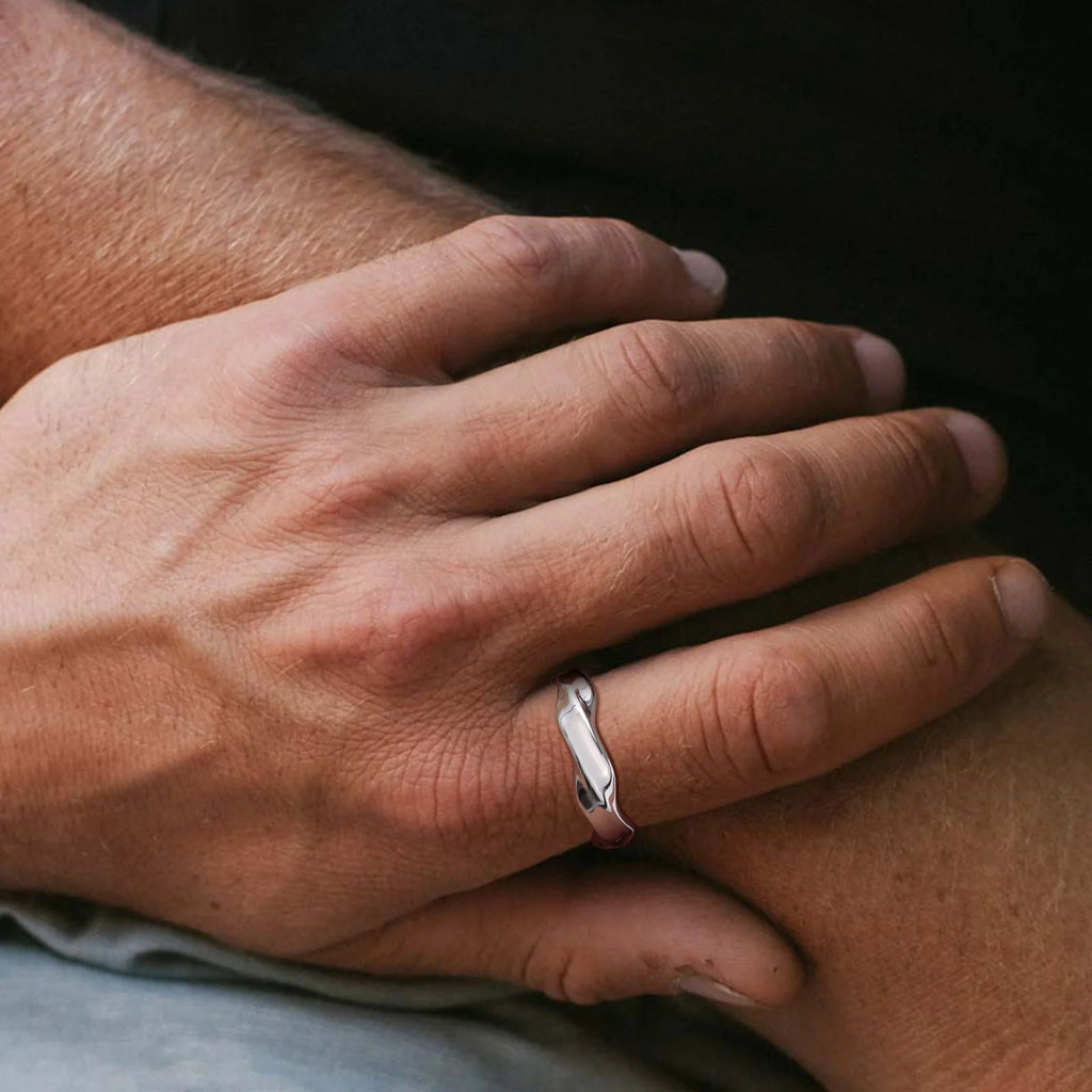 Men’s Mobius Ring Stainless Steel Twisted Band Gift